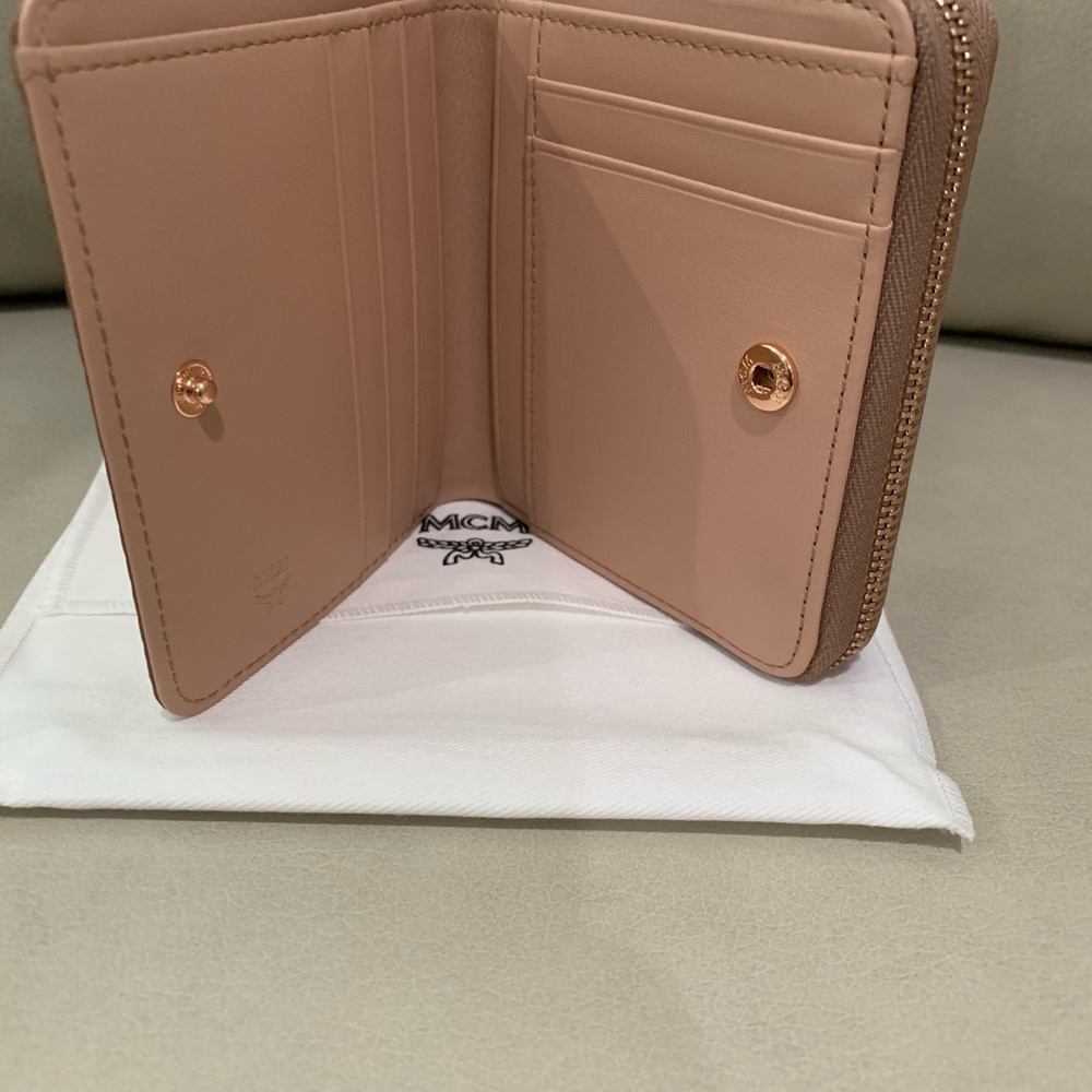 MCM Mini Zip Around Wallet in Visetos Champagne Gold - Picture 2 of 6